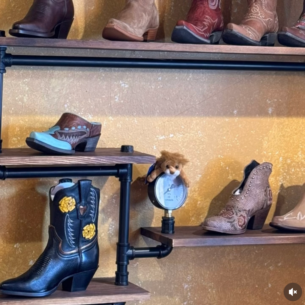WESTERN OWL WEAR