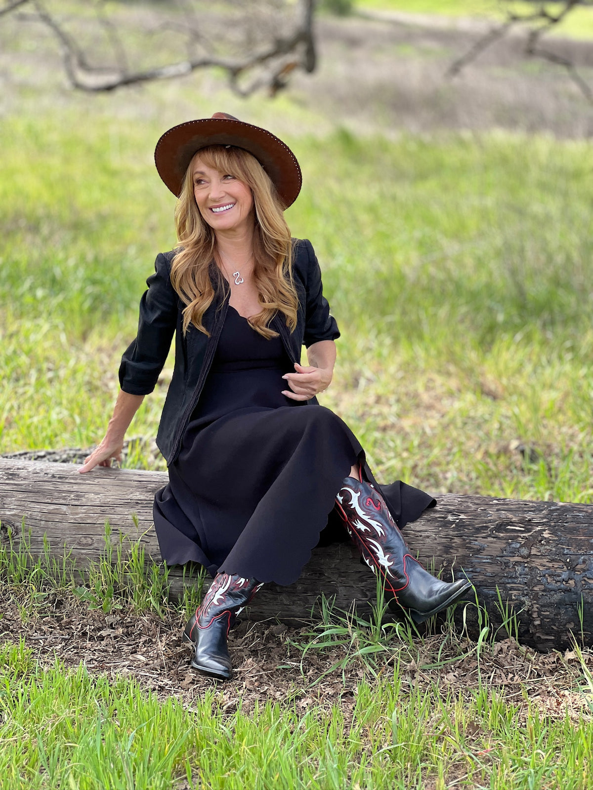 ANDMARY Heart point western boots